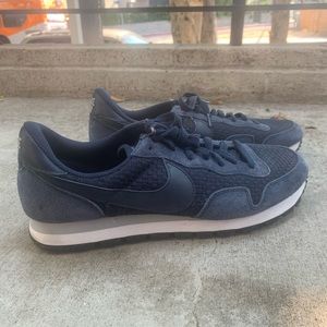 Nike Men's Venture Runner Shoes Navy
